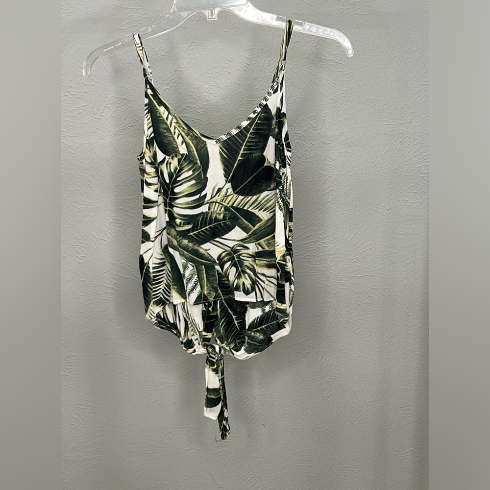 H&M Top - Picture 2 of 3